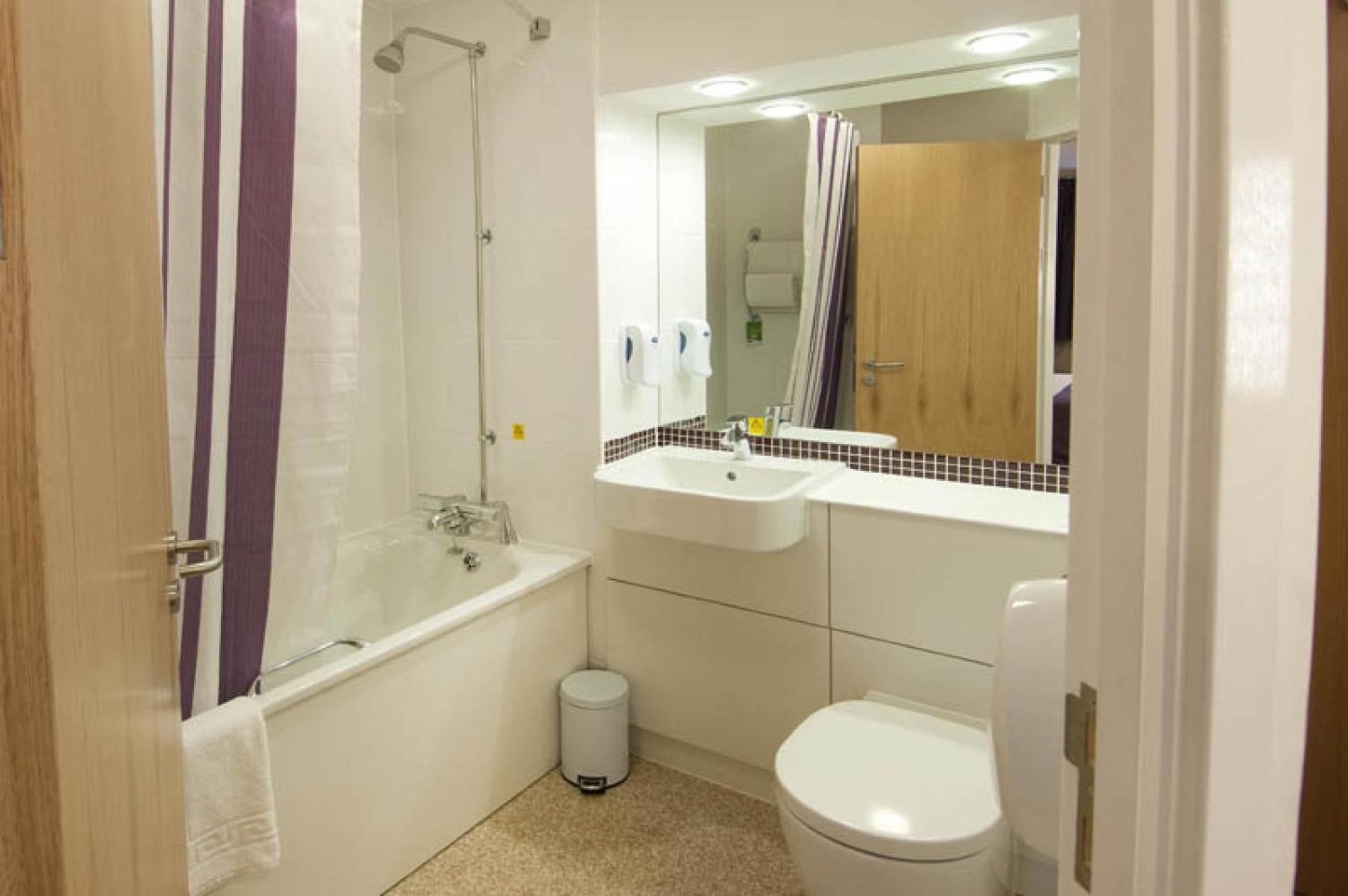 Premier Inn London Croydon Town Centre 외부 사진